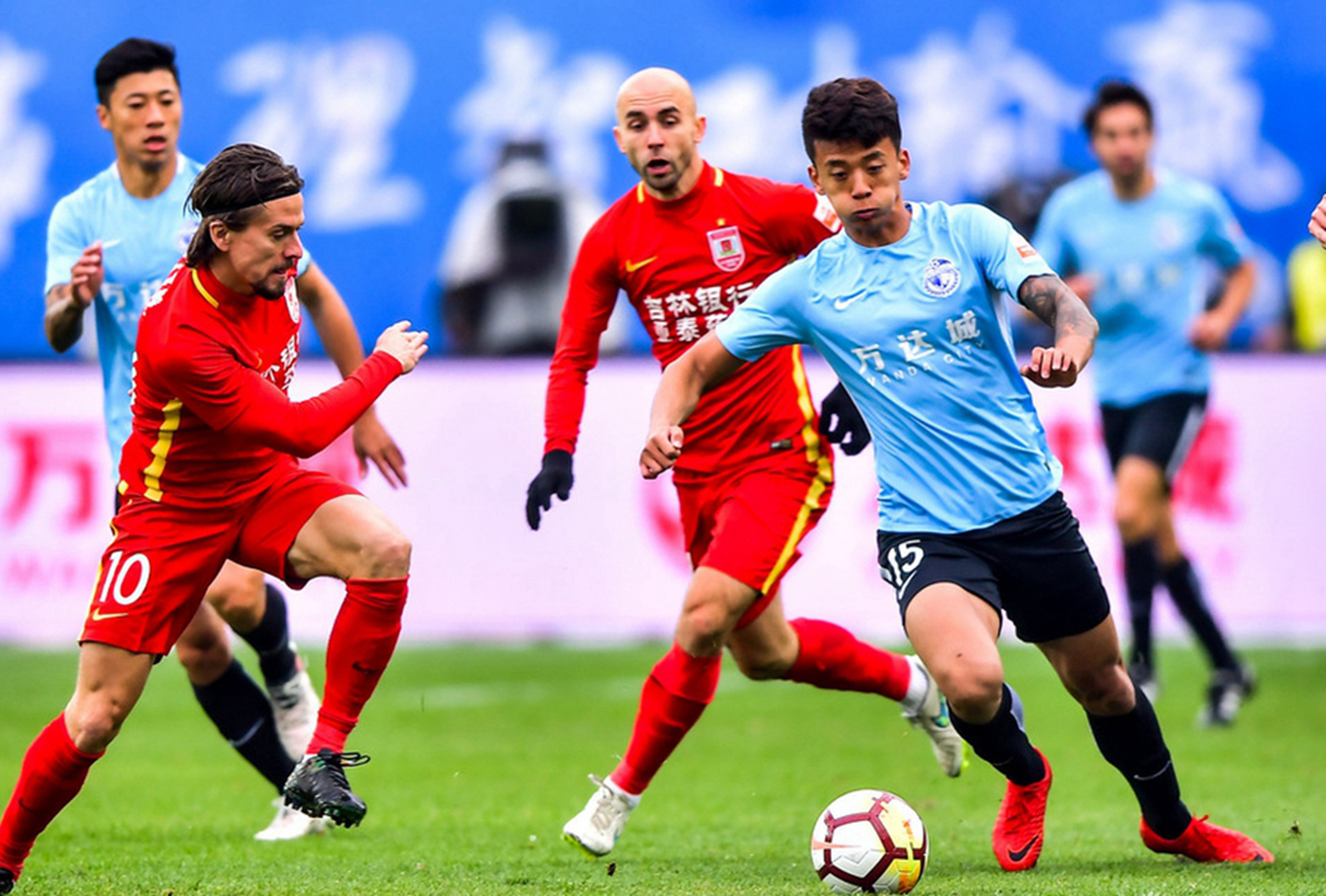 爱游戏中国-包含斯图加特窗口期止住颓势，志在中超名次提升，管理层满意，细节决定成败的词条